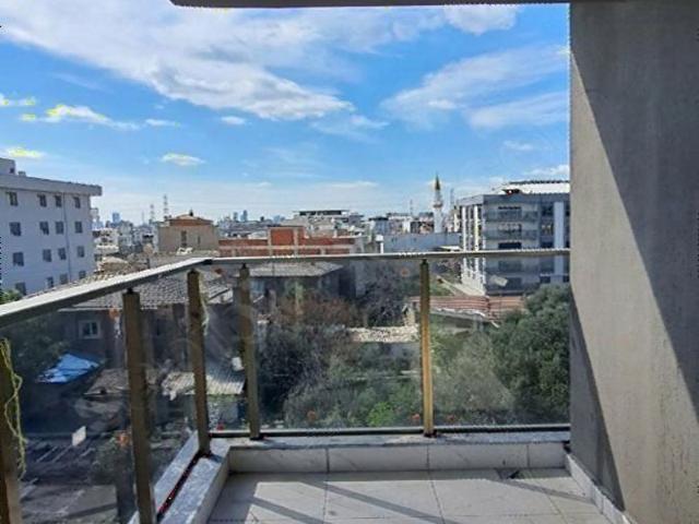 Bornova, İzmir içerisinde satılık mülk
