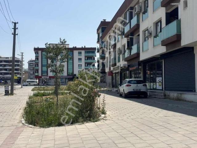 Doğanlar Mahallesi, Bornova içerisinde satılık mülk