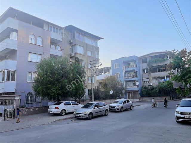 Bornova, İzmir içerisinde satılık mülk