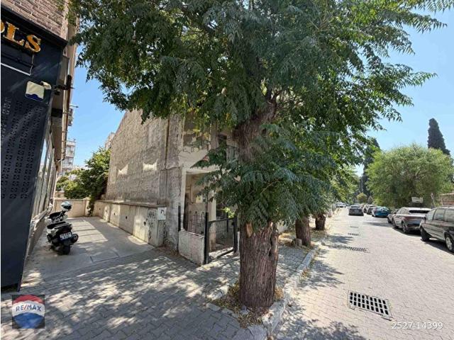 Erzene Mahallesi, Bornova içerisinde satılık Arsa