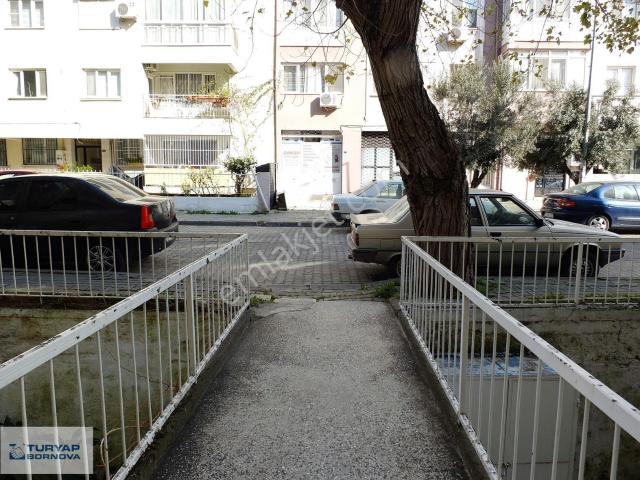 Bornova, İzmir içerisinde kiralık mülk
