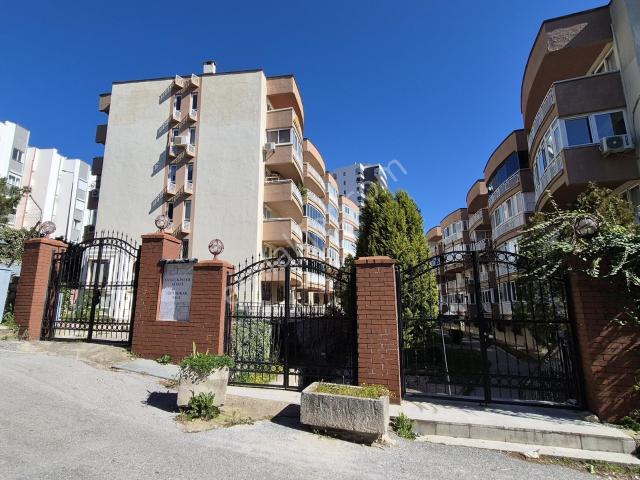 Evka 3 Mahallesi, Bornova içerisinde kiralık mülk