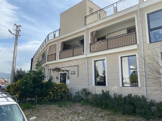 Bornova, İzmir içerisinde satılık mülk