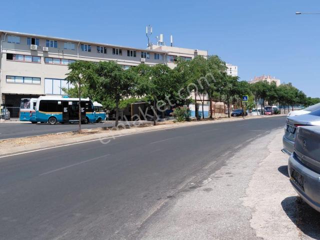 Bornova, İzmir içerisinde satılık mülk