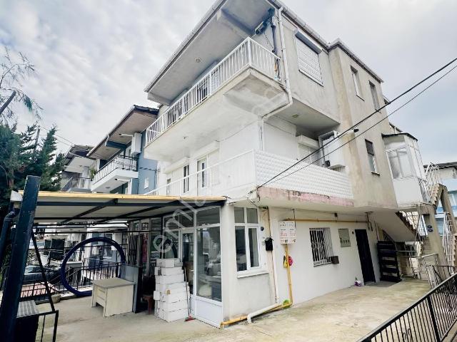 Bornova, İzmir içerisinde satılık Bina