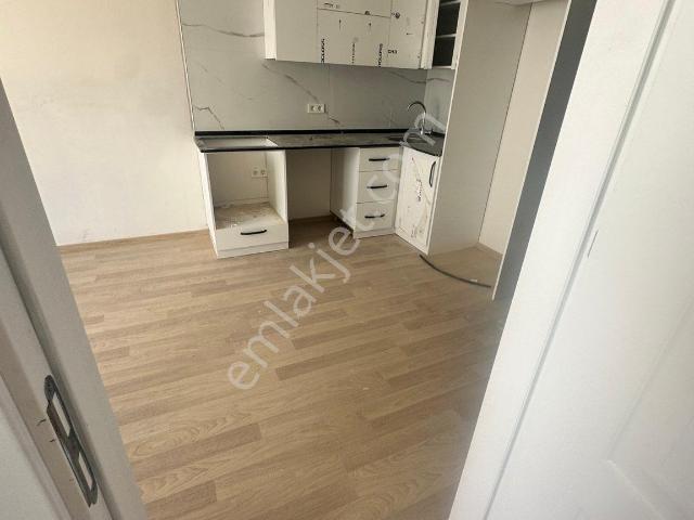 Bornova, İzmir içerisinde satılık mülk