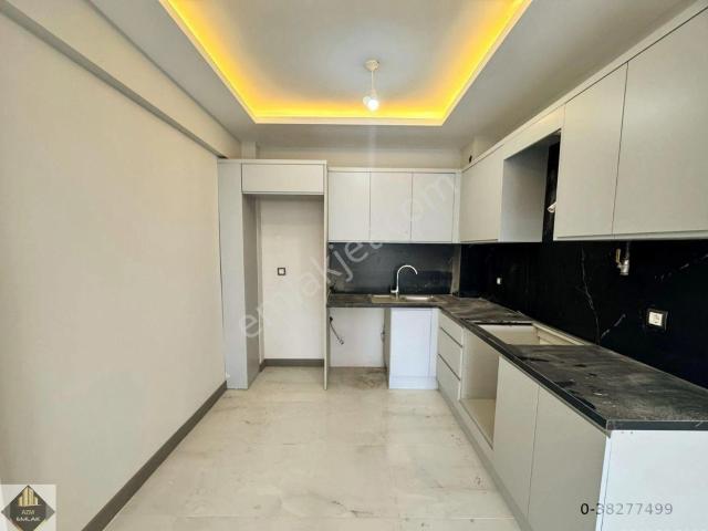 Bornova, İzmir içerisinde satılık mülk