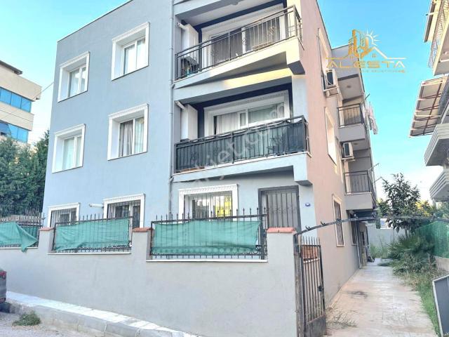 Bornova, İzmir içerisinde satılık mülk