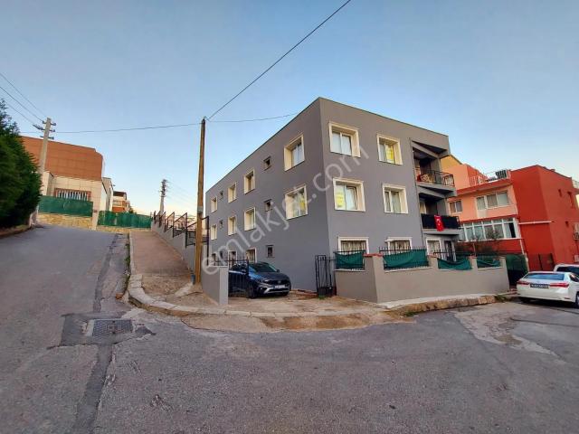 Bornova, İzmir içerisinde satılık mülk