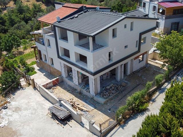 Bornova, İzmir içerisinde satılık Villa
