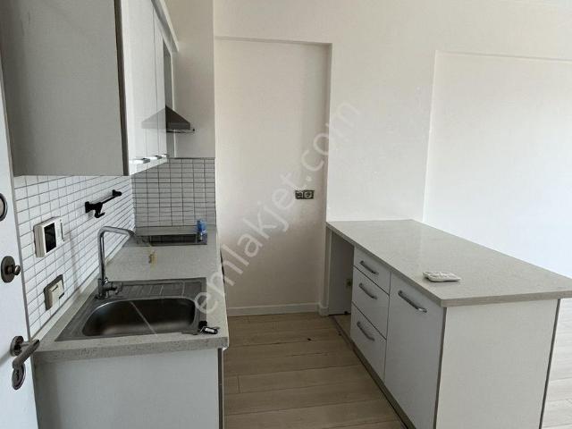 Özkanlar, Bornova içerisinde kiralık mülk