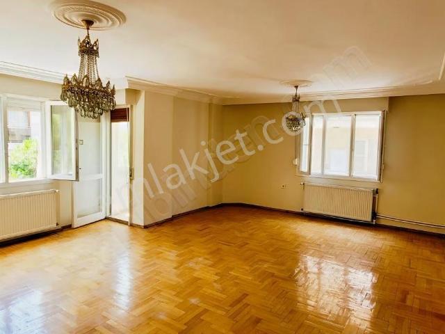 Özkanlar, Bornova içerisinde kiralık mülk