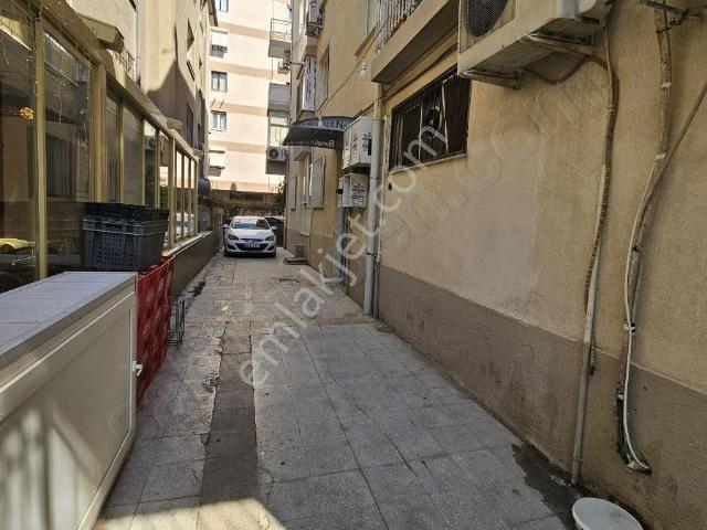 Bornova, İzmir içerisinde satılık mülk