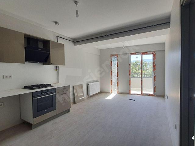 Bornova, İzmir içerisinde satılık mülk
