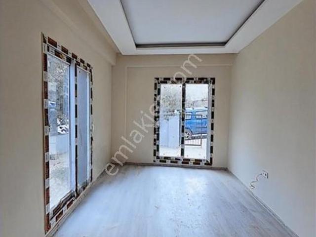 Bornova, İzmir içerisinde satılık mülk