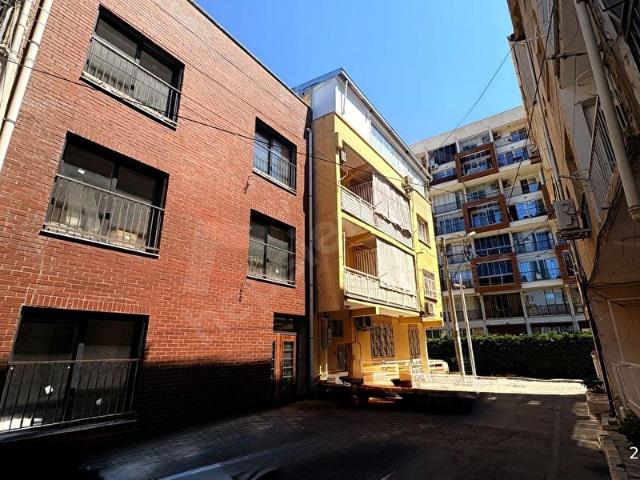 Bornova, İzmir içerisinde satılık mülk