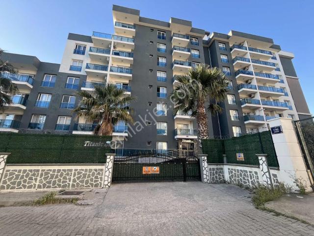 Bornova, İzmir içerisinde satılık mülk
