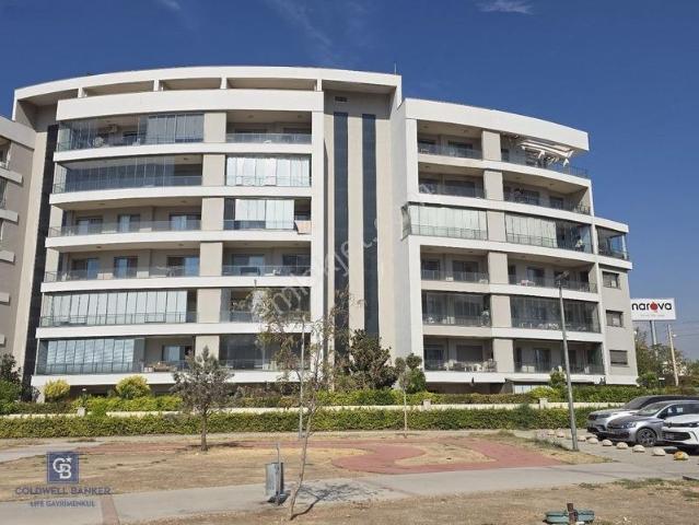 Bornova, İzmir içerisinde satılık mülk