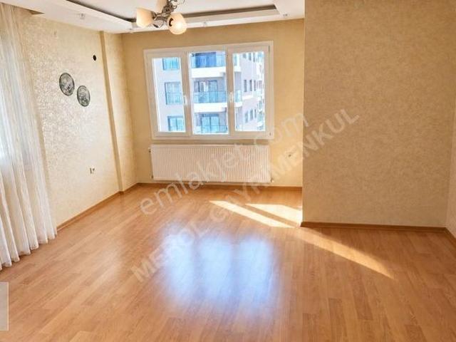 Manavkuyu Mahallesi, Bayraklı içerisinde kiralık mülk