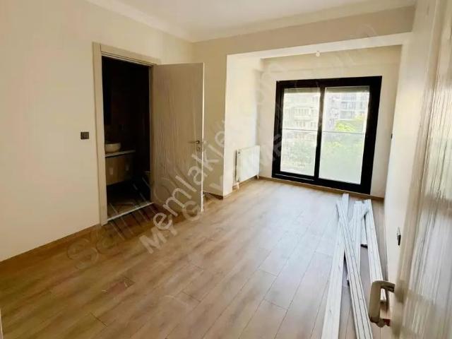 Bornova, İzmir içerisinde satılık mülk
