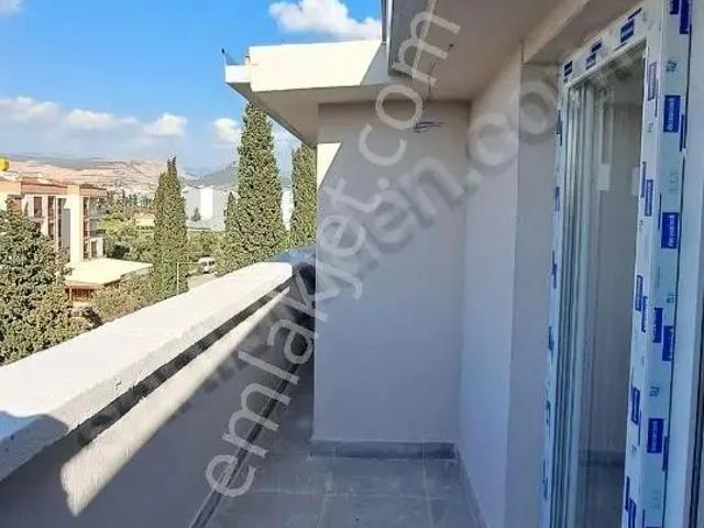 Bornova, İzmir içerisinde kiralık mülk