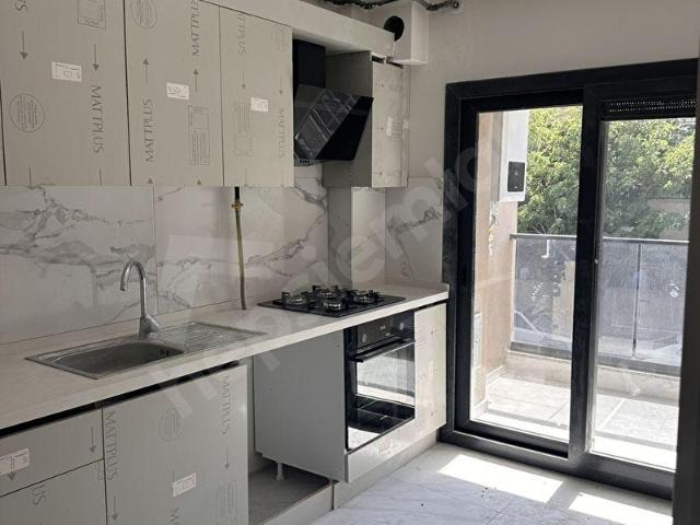 Bornova, İzmir içerisinde satılık mülk
