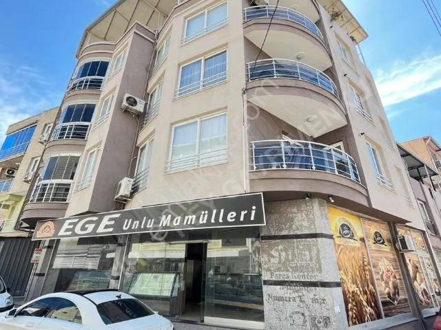 Bornova, İzmir içerisinde satılık mülk