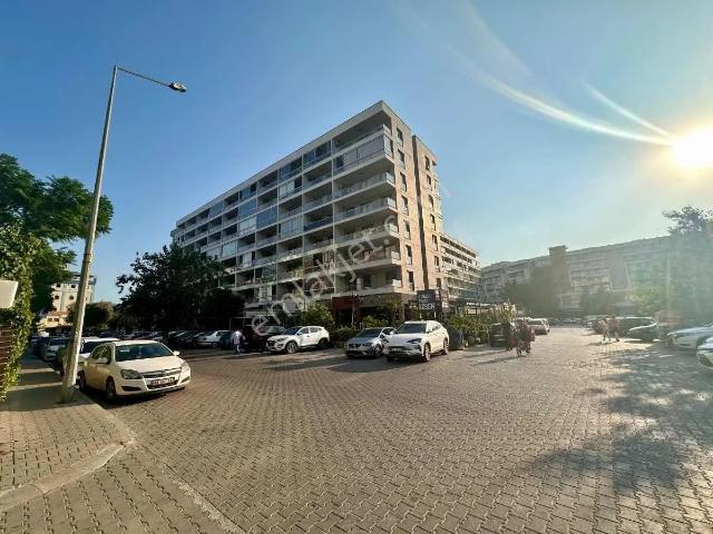 Bornova, İzmir içerisinde kiralık mülk