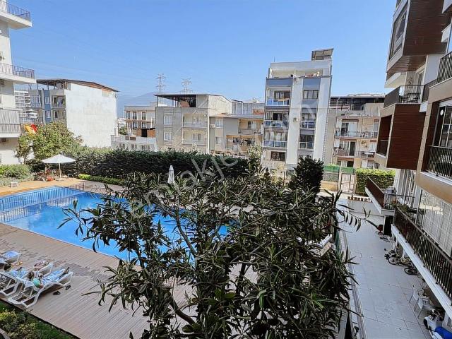 Bornova, İzmir içerisinde satılık mülk