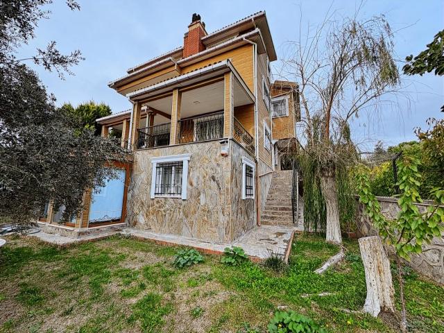 Bornova, İzmir içerisinde satılık Villa