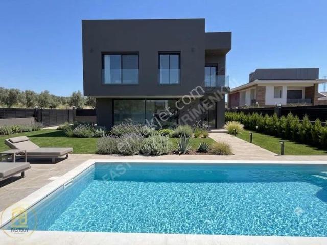 Bornova, İzmir içerisinde satılık Villa