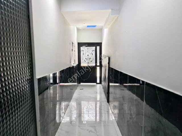 Bornova, İzmir içerisinde satılık mülk