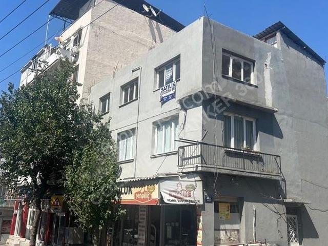 Bornova, İzmir içerisinde satılık Bina