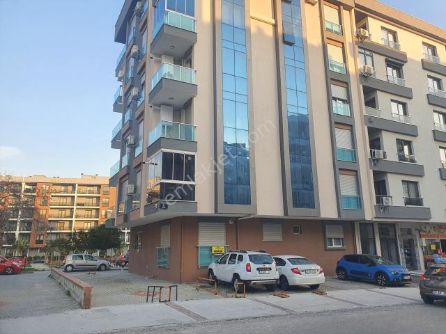 Bornova, İzmir içerisinde kiralık mülk