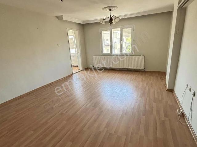 Bornova, İzmir içerisinde satılık mülk