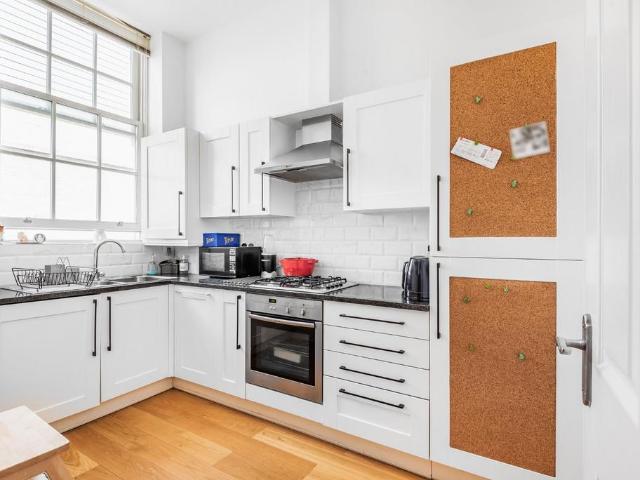 Apartment for rent in London Borough of Hounslow, Greater London