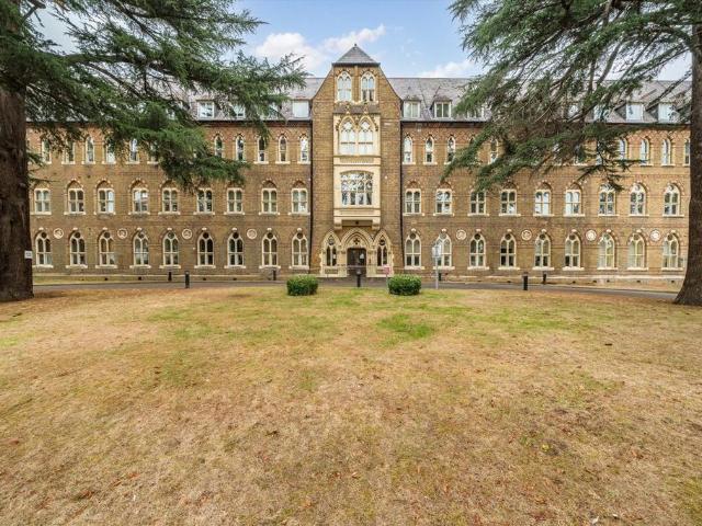 Apartment for rent in London Borough of Hounslow, Greater London