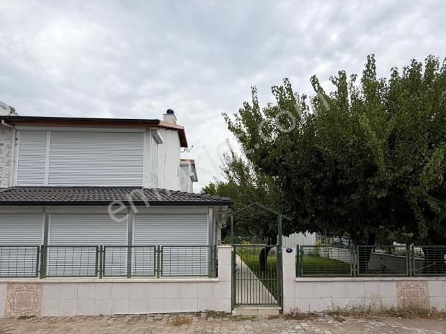 Dikili, İzmir içerisinde satılık Villa