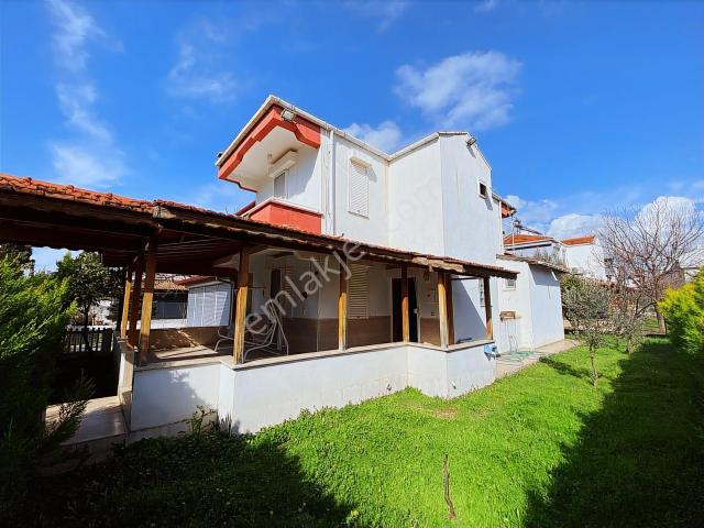 Dikili, İzmir içerisinde satılık Villa