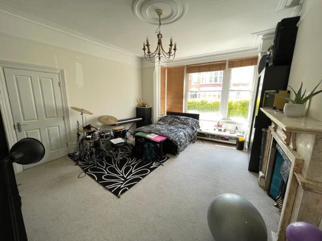 Studio for rent in Leyton, Greater London