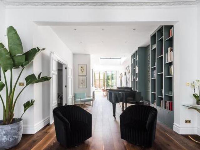 House for sale in Lyons, Greater London