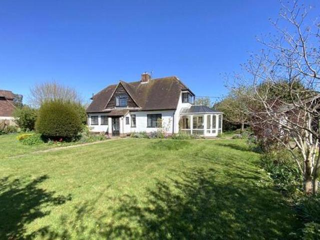 House for sale in Littlecote, West Sussex