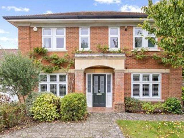 House for sale in Littlecote, West Sussex