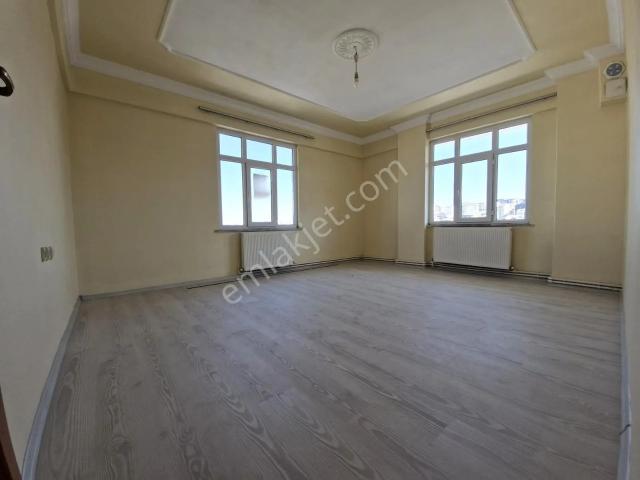 Çayirova, Kocaeli içerisinde kiralık mülk