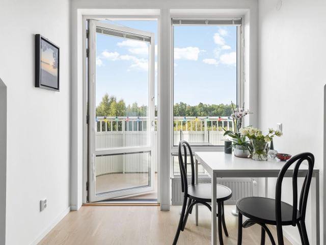 Bostadsrätt till salu i Bro, Stockholm