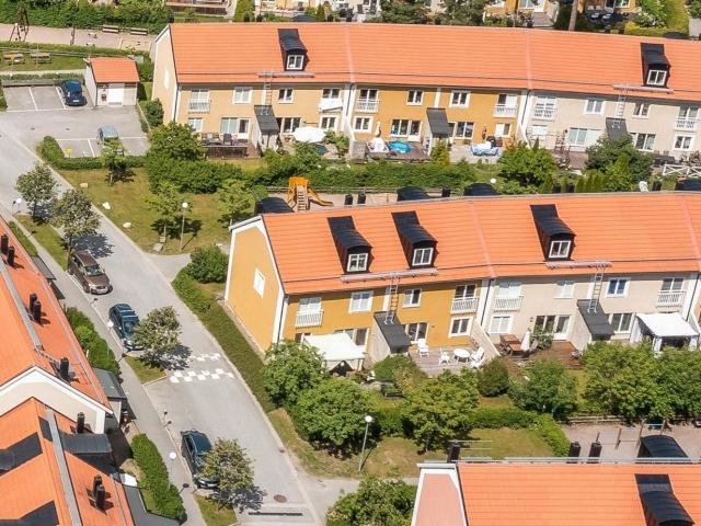 Bostadsrätt till salu i Botkyrka, Stockholm
