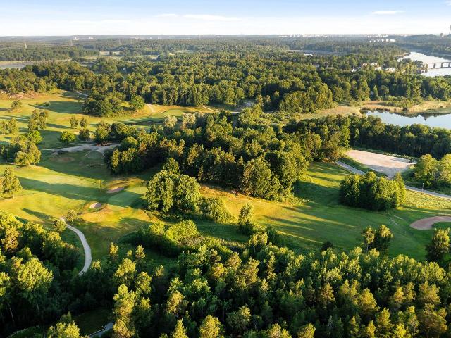 Bostadsrätt till salu i Farsta, Botkyrka
