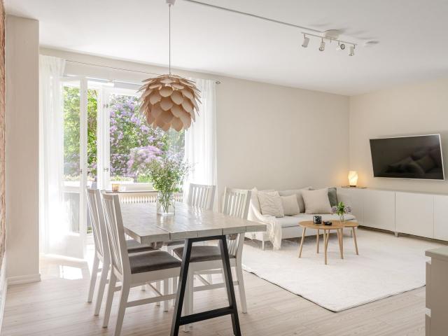 Bostadsrätt till salu i Botkyrka, Stockholm