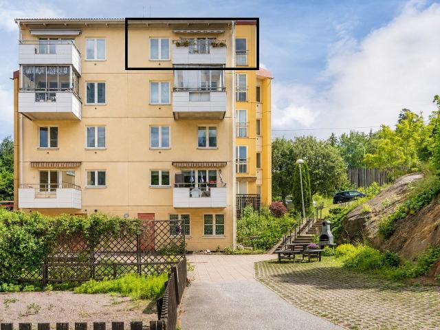 Bostadsrätt till salu i Stuvsta-Snättringe, Stockholm