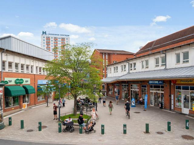 Bostadsrätt till salu i Huddinge, Stockholm